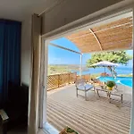 Sunny Place 4*