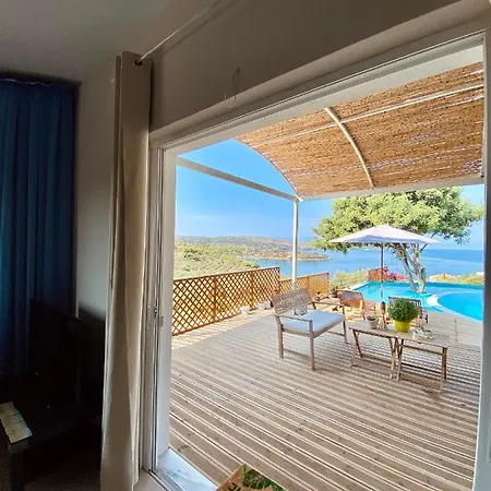 Sunny Place 4*