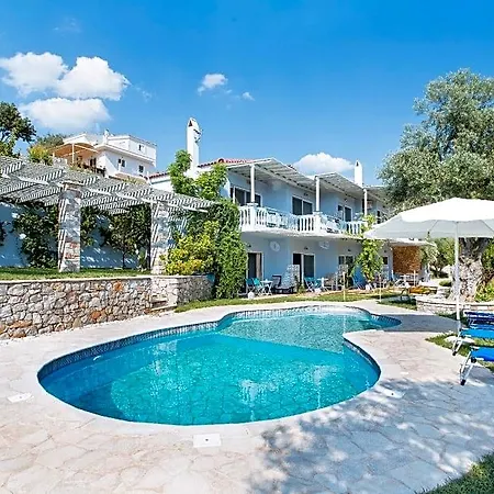 Sunny Place Hotel 4*