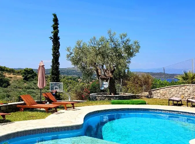 Sunny Place Hotel 4*